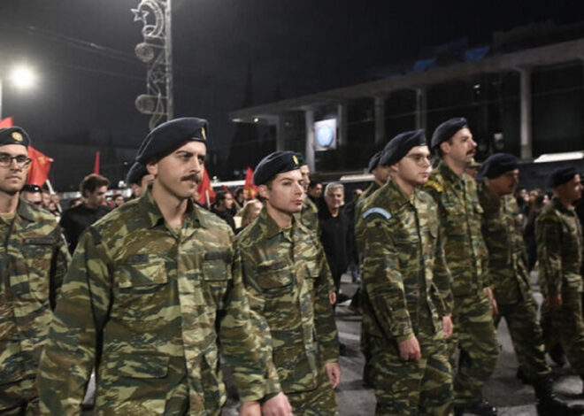 Türkiye’de olsa bırakın ihracı hapse atarlar… Askerler ABD’ye karşı yürüdü